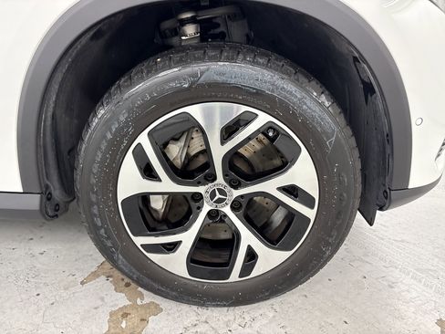 Certified 2025 Mercedes-Benz GLC 350e 4MATIC image 12