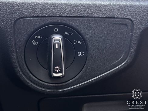 Used 2023 Volkswagen Atlas SEL Premium image 21