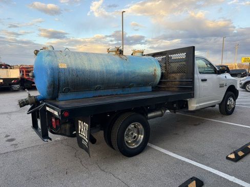 Used 2017 RAM 3500 Tradesman image 3