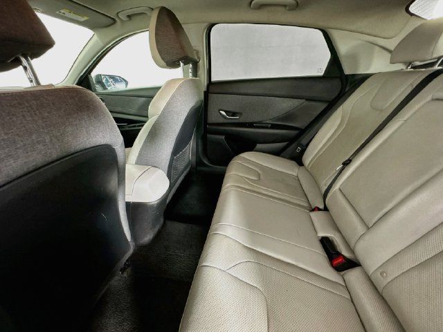 Used 2023 Hyundai Elantra Limited FWD image 22