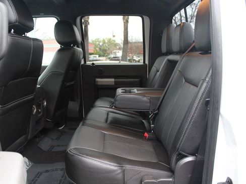Used 2014 Ford F250 Lariat w/ Lariat Interior Package image 29