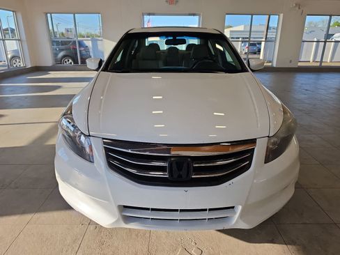 Used 2011 Honda Accord EX-L image 3