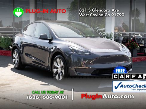 Used 2023 Tesla Model Y Long Range AWD/4WD image 3