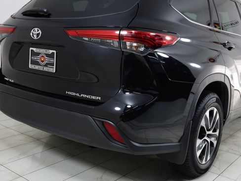 Used 2020 Toyota Highlander XLE image 51