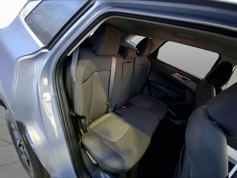 Used 2025 Kia Sportage LX FWD image 17