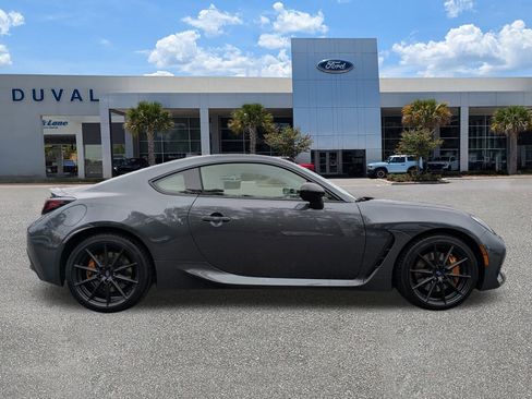 Used 2025 Subaru BRZ tS image 2