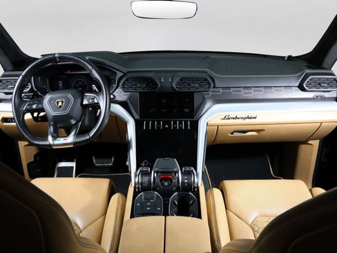 Used 2019 Lamborghini Urus AWD/4WD image 4