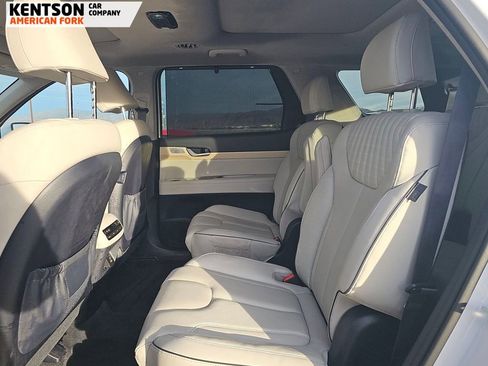 Used 2025 Hyundai Palisade Limited image 13