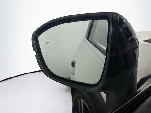 Used 2023 Nissan Pathfinder Platinum w/ Cargo Package FWD image 16