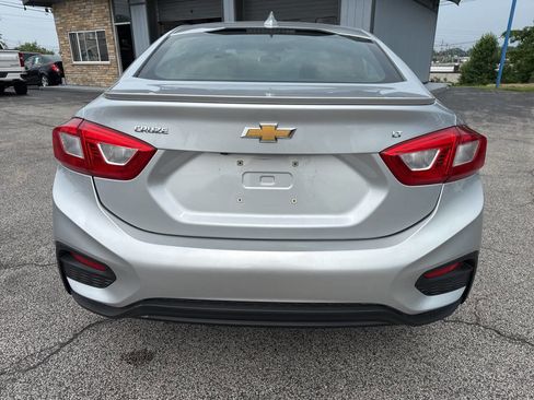 Used 2017 Chevrolet Cruze LT w/ Sun And Sound Package image 39