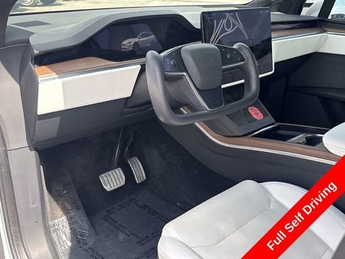 Used 2022 Tesla Model X Base image 21