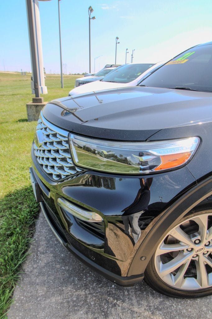 Used 2021 Ford Explorer Platinum w/ Equipment Group 601A AWD/4WD image 7