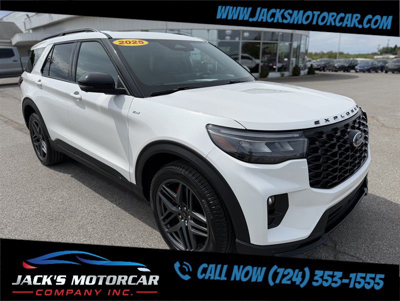 Used 2025 Ford Explorer ST-Line w/ ST-Line Street Pack AWD/4WD image 1