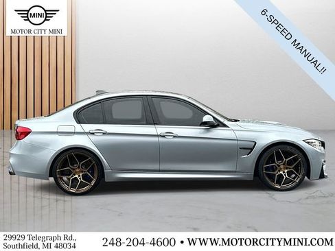 Used 2017 BMW M3 image 2