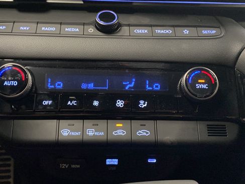 New 2026 Hyundai Elantra SEL FWD image 17