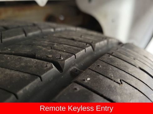 Used 2018 Chevrolet Silverado 1500 Custom w/ Custom Value Package image 13