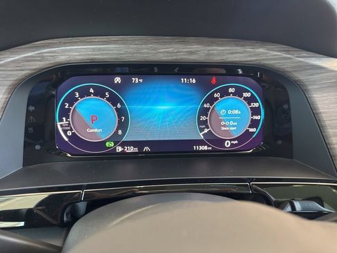 Certified 2024 Volkswagen Atlas SEL Premium R-Line AWD/4WD image 16