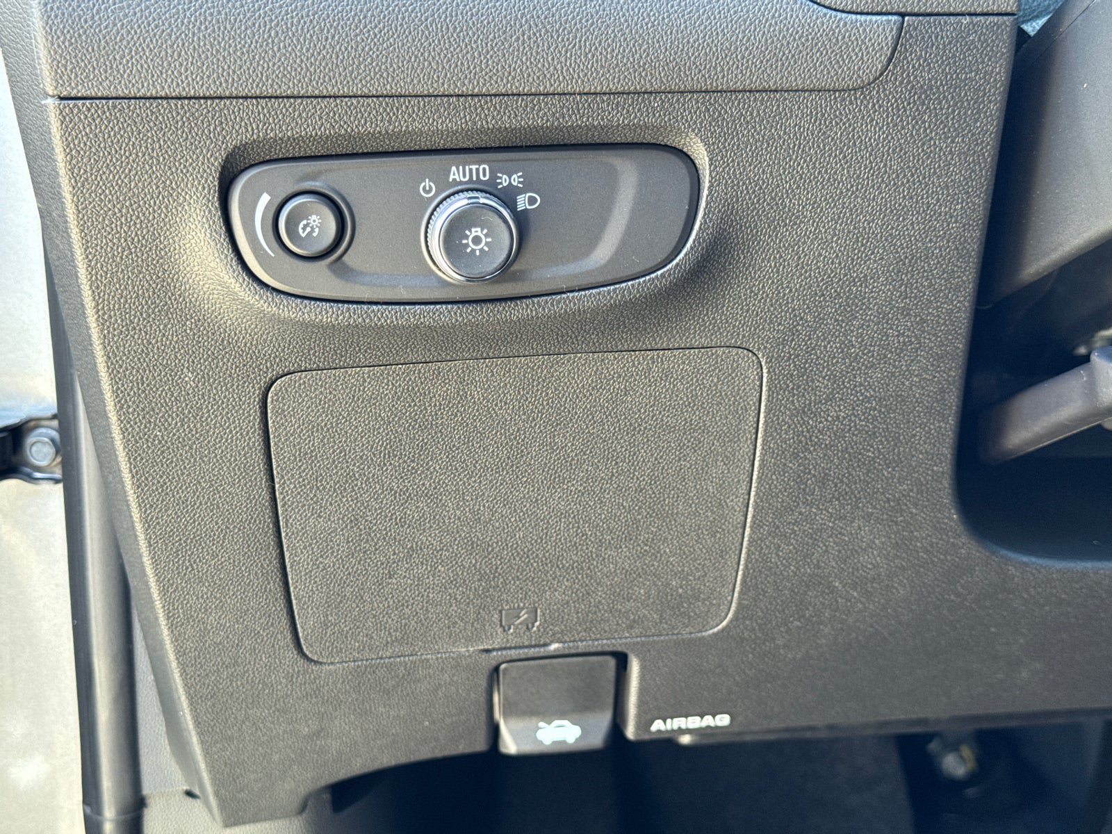 Used 2026 Buick Encore GX Sport Touring w/ Comfort Package FWD image 28