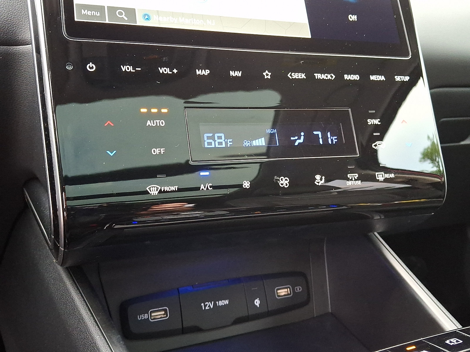 Certified 2023 Hyundai Tucson Limited AWD/4WD image 19