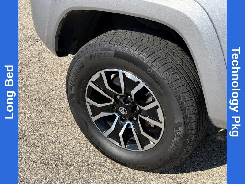 Used 2021 Toyota Tacoma TRD Sport w/ Technology Package AWD/4WD image 10