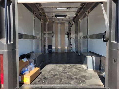 New 2025 Chevrolet Brightdrop 600 w/ Battery Pack, Max Range image 6