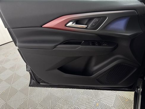 Used 2024 Chevrolet Equinox EV RS image 10