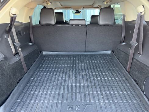 Used 2019 Lincoln MKT AWD image 55