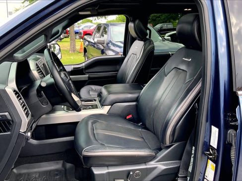 Used 2019 Ford F150 Platinum w/ Equipment Group 701A Luxury image 8