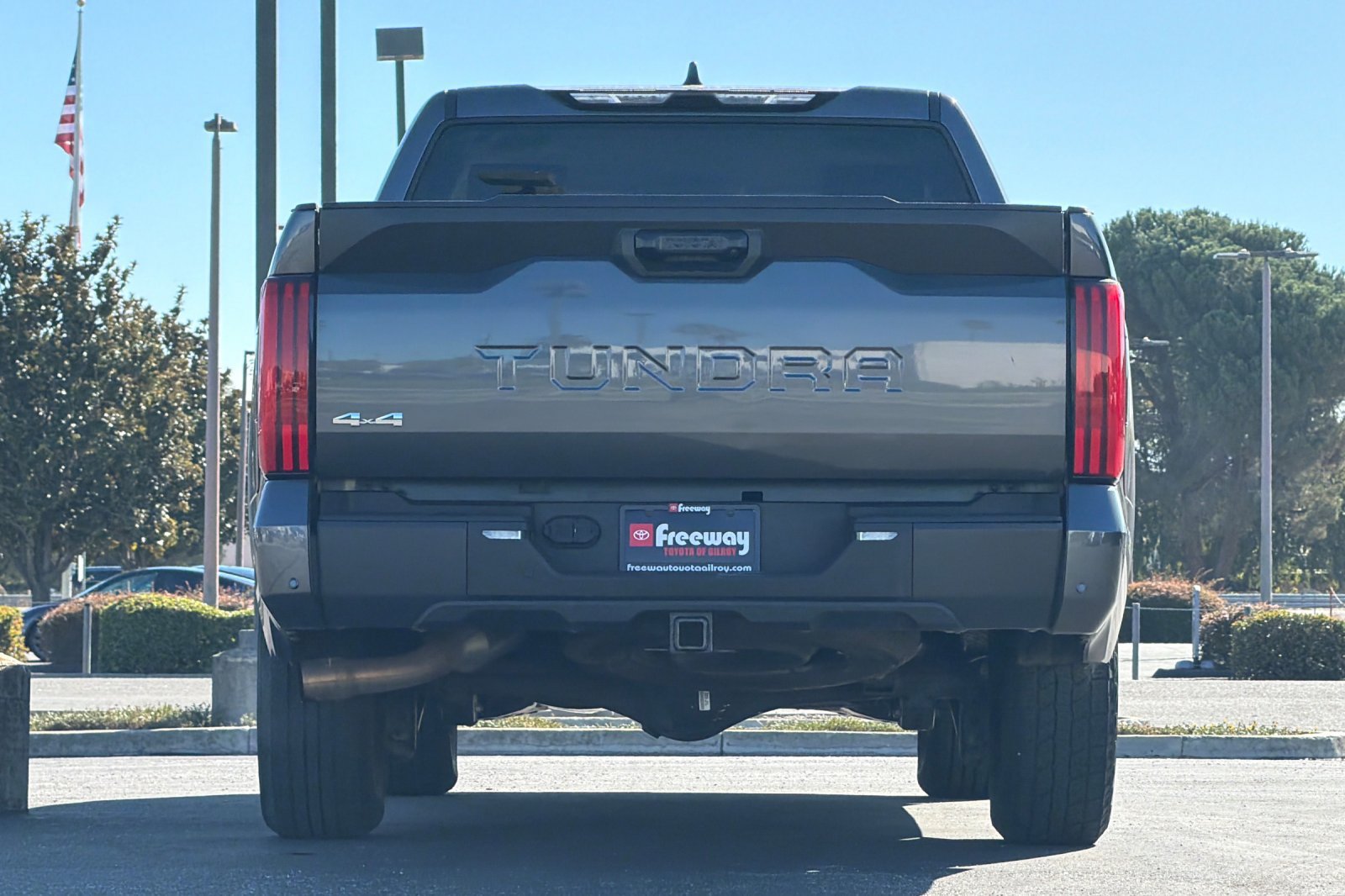 Used 2023 Toyota Tundra SR5 w/ SR5 Premium Package AWD/4WD image 5
