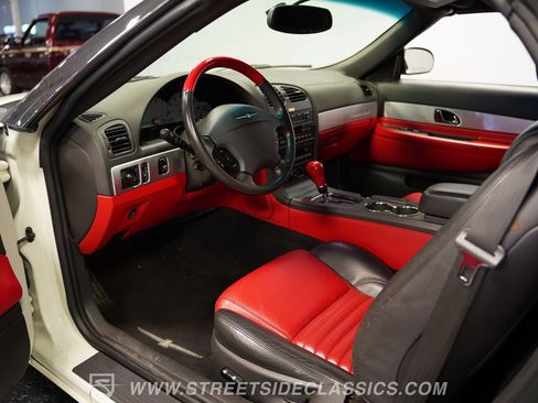 Used 2002 Ford Thunderbird image 4