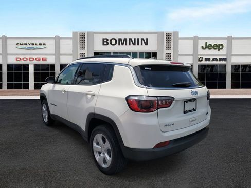 Used 2019 Jeep Compass Latitude image 4