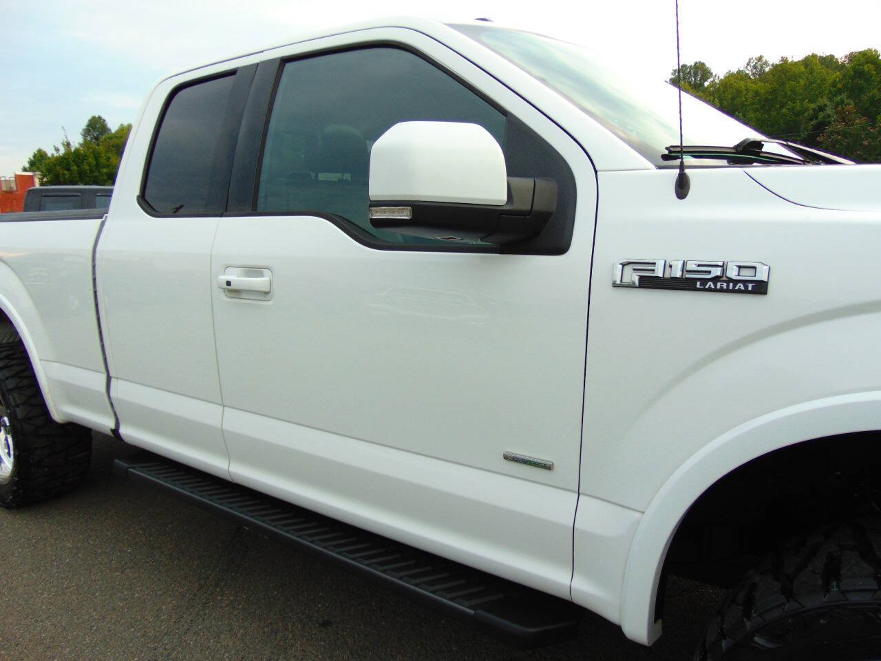 Used 2015 Ford F150 Lariat AWD/4WD image 41