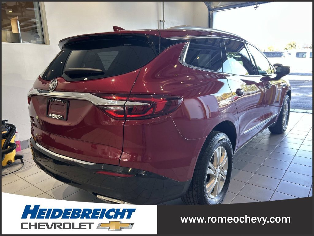 Used 2021 Buick Enclave Essence AWD/4WD image 4