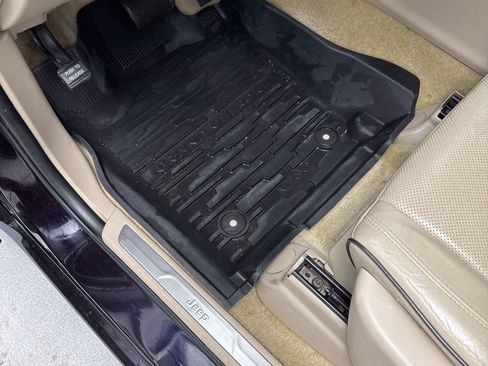 Used 2019 Jeep Grand Cherokee Overland image 15