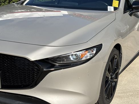 Used 2025 MAZDA MAZDA3 s Sport FWD image 11