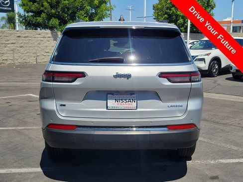 Used 2023 Jeep Grand Cherokee L Laredo RWD image 32