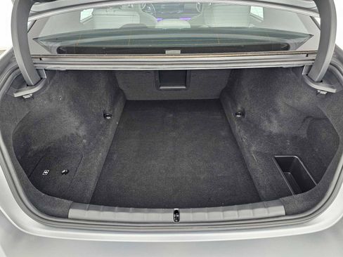 Used 2023 BMW 760i xDrive AWD/4WD image 11