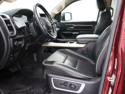 Used 2020 RAM 1500 Laramie AWD/4WD image 8