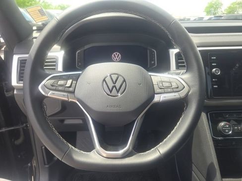 Used 2023 Volkswagen Atlas Cross Sport SE w/ Black Wheel Package AWD/4WD image 29