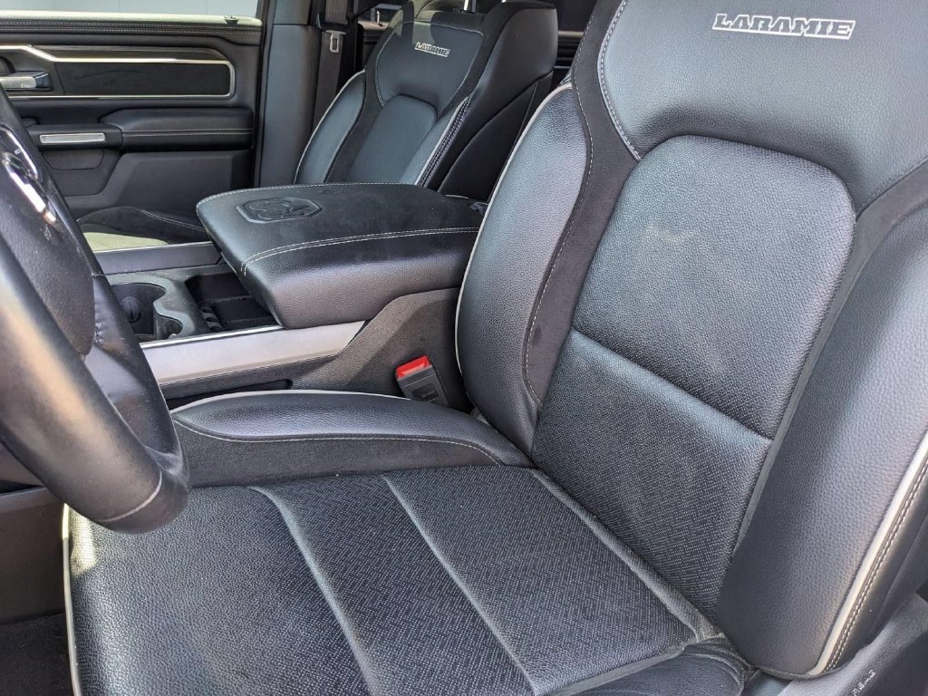 Used 2023 RAM 1500 Laramie AWD/4WD image 12