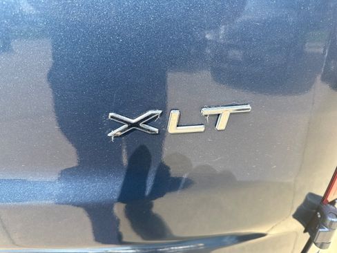 Used 2022 Ford Transit Connect XLT image 13