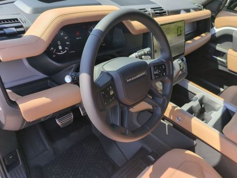 New 2026 Land Rover Defender 110 V8 AWD/4WD image 7