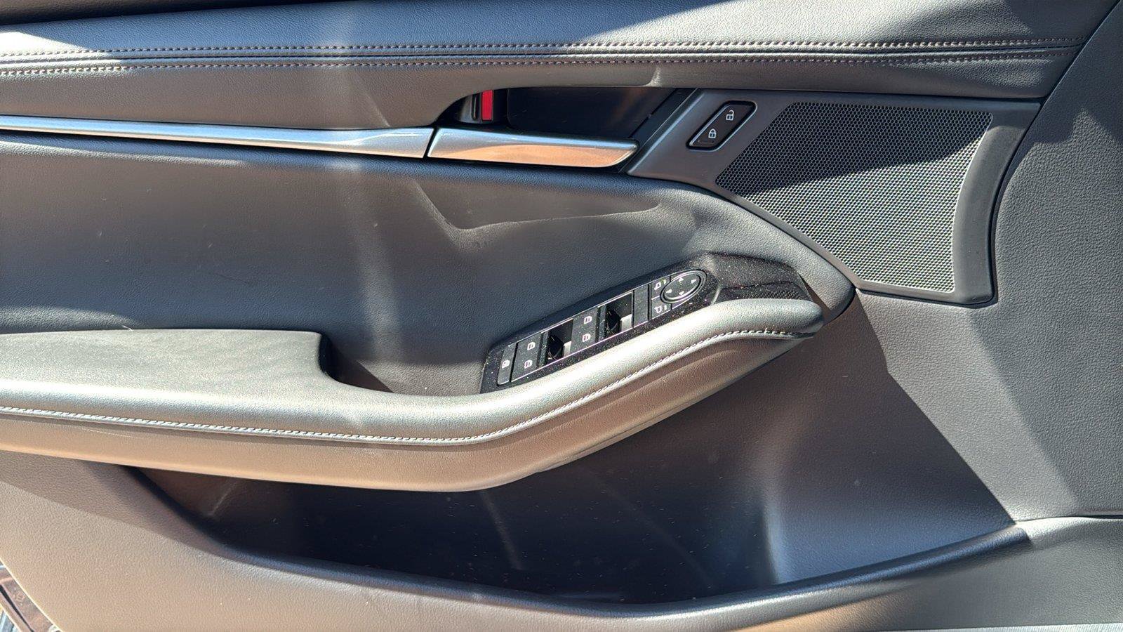 New 2026 MAZDA MAZDA3 s Sport FWD image 8