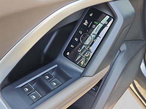 Certified 2025 Audi Q5 Premium Plus w/ Premium Plus AWD/4WD image 30