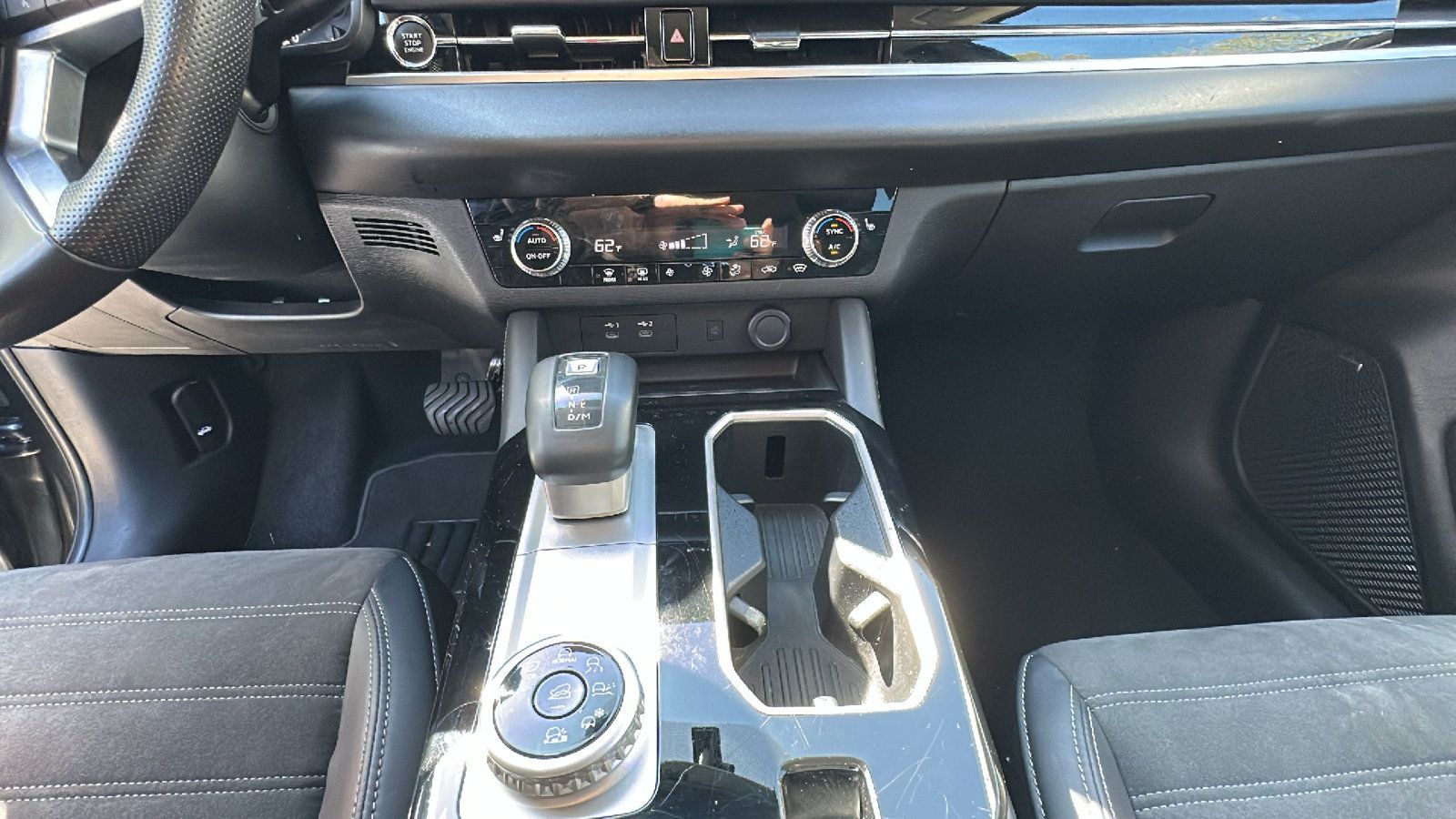 Used 2025 Mitsubishi Outlander AWD image 21