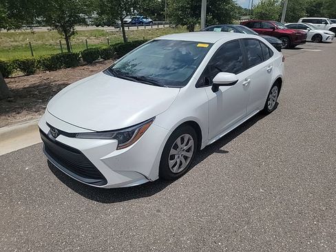 Used 2023 Toyota Corolla LE FWD image 1