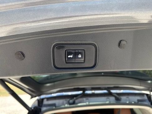 Used 2023 Nissan Pathfinder Platinum w/ Cargo Package FWD image 23