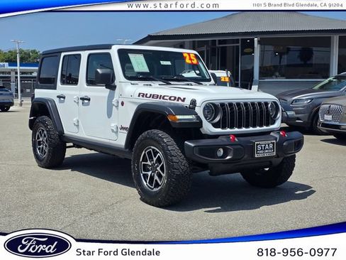 Used 2025 Jeep Wrangler Unlimited Rubicon AWD/4WD image 1