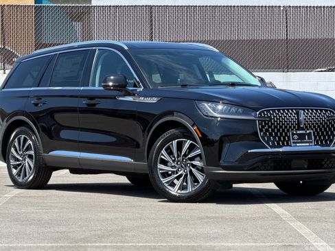 New 2025 Lincoln Aviator 2WD w/ Equipment Group 101A image 1