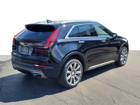Used 2023 Cadillac XT4 Premium Luxury FWD image 5